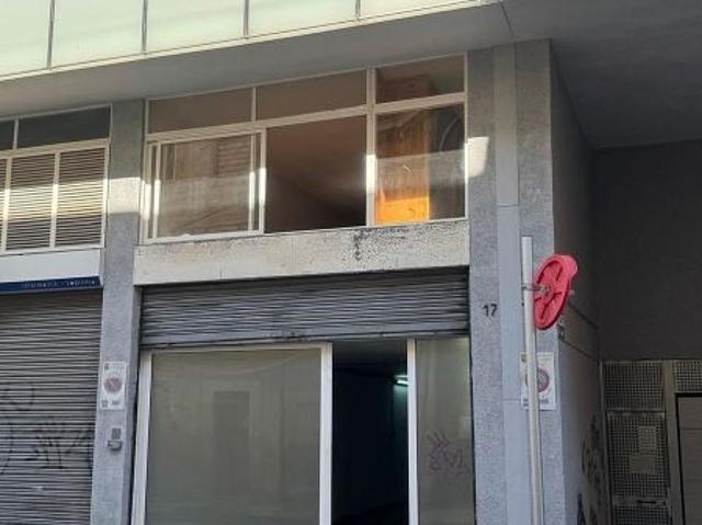 Local comercial en alquiler en calle De la Pau del Protectorat, Tarragona, de 148 m² por 1.200