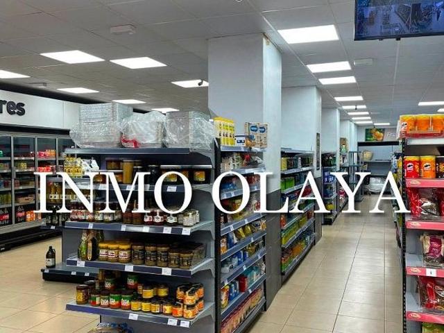 Local comercial en alquiler en Terrassa, de 304 m² 1 habitación por 780