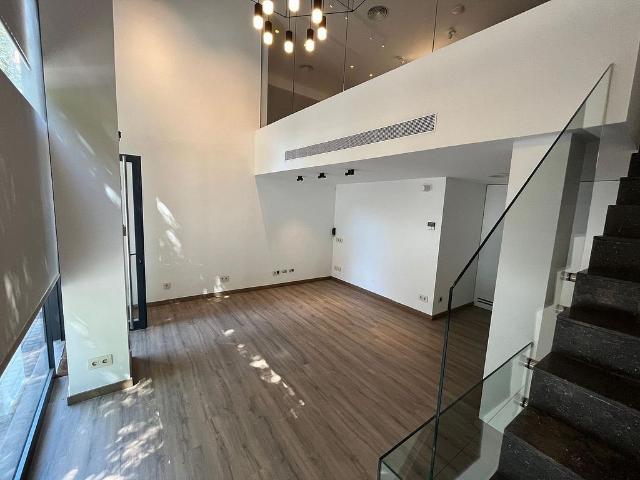 Local comercial en alquiler en travesía De Gràcia, Barcelona, de 177 m² 3 habitaciones por 2.200