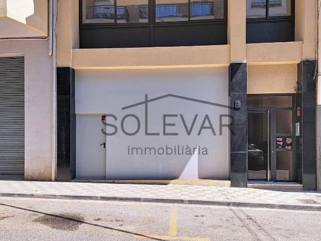 Local comercial en Alquiler en Tremp