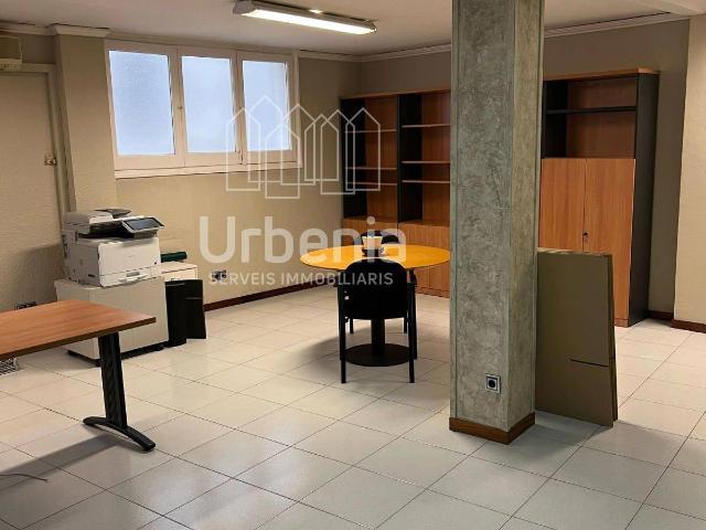 Local comercial en Alquiler en Urbanitzacions
