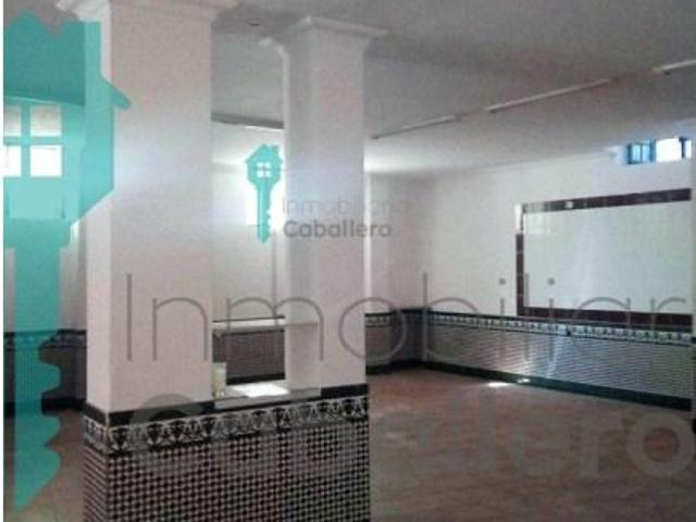 Local comercial en alquiler en Utrera