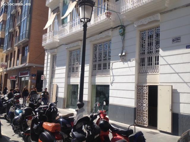 Local comercial en Alquiler en Valencia de las Torres, Valencia