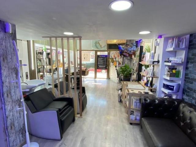 Local comercial en alquiler en Valencia, Nou Moles