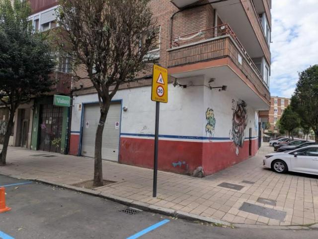Local comercial en alquiler en Valladolid, San Nicolas