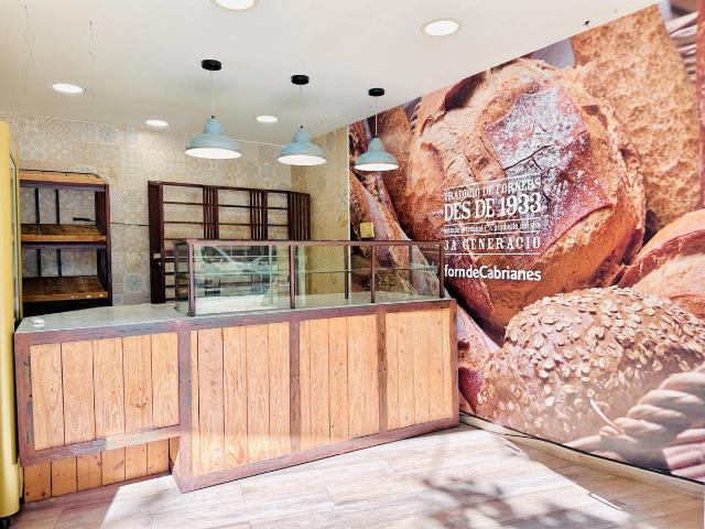 Local comercial en Alquiler en Vallparadís Antic Poble de Sant Pere