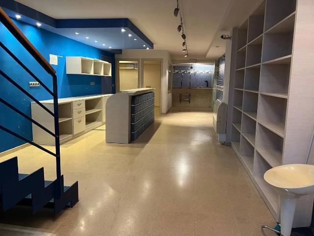 Local comercial en Alquiler en Via Europa Parc Central