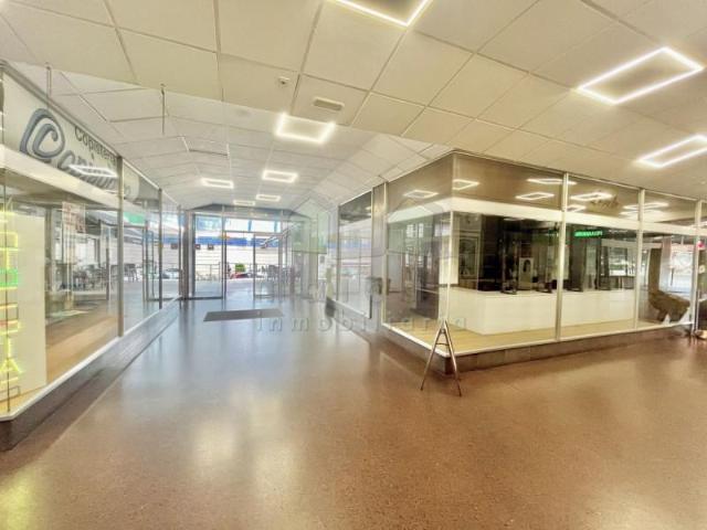 Local comercial en alquiler en Vigo, Plaza America
