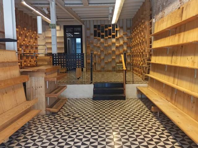 Local comercial en Alquiler en Vila de Gràcia