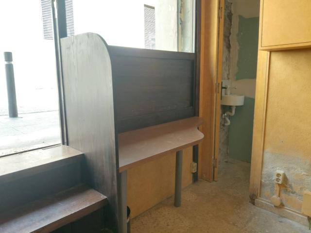 Local comercial en Alquiler en Vila de Gràcia