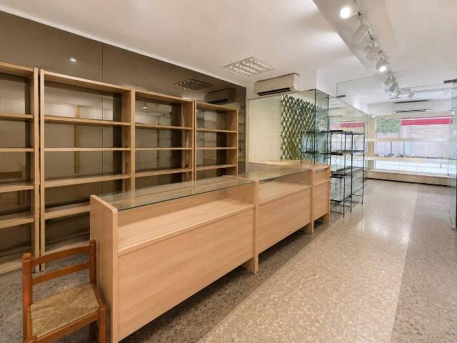 Local comercial en Alquiler en Vila de Gràcia
