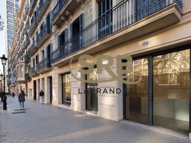 Local comercial en Alquiler en Vila de Gràcia