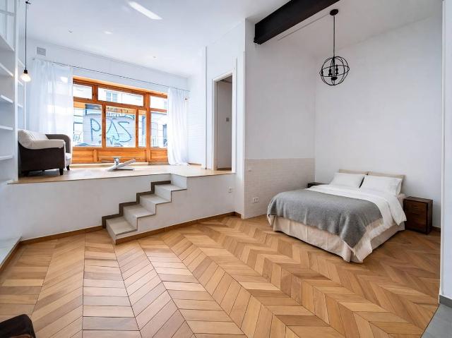 Local comercial en Alquiler en Vila de Gràcia