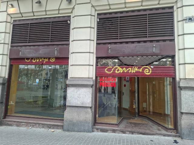 Local comercial en Alquiler en Vila de Gràcia