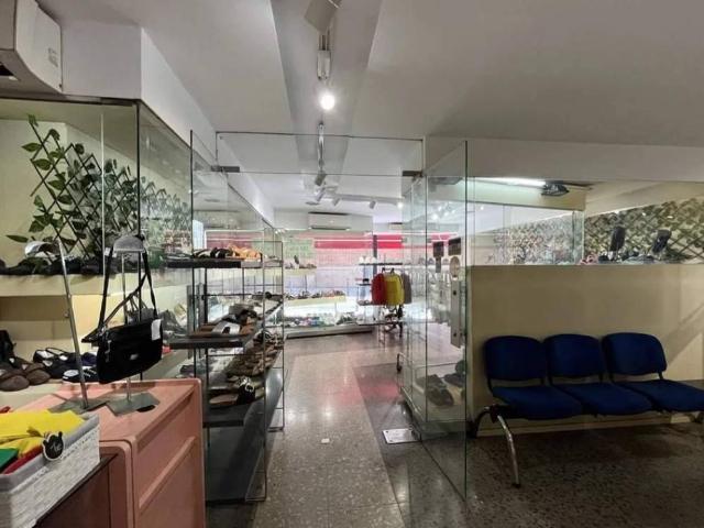 Local comercial en Alquiler en Vila de Gràcia