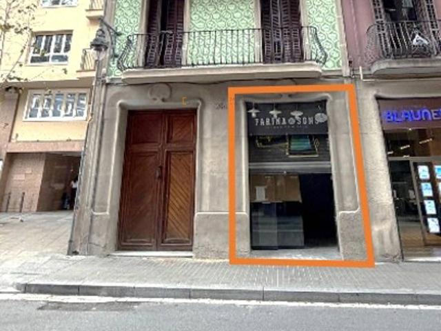 Local comercial en Alquiler en Vila de Gràcia