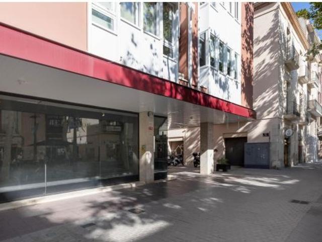 Local comercial en Alquiler en Vilanova i la Geltrú, Barcelona