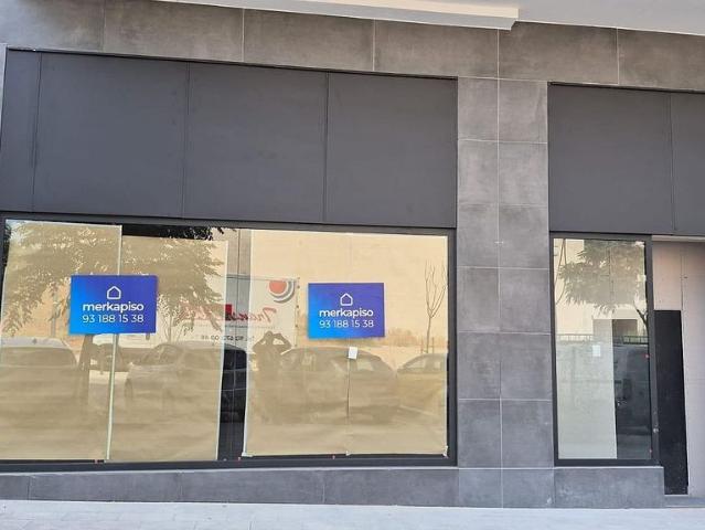 Local comercial en alquiler en Viladecans, de 85 m² por 1.400
