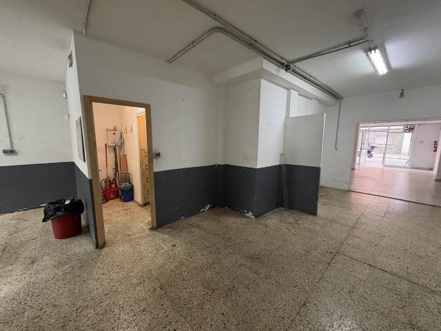 Local comercial en Alquiler en Vilapicina i la Torre Llobeta