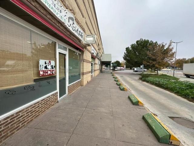 Local comercial en alquiler en Villanueva de la Torre, Valgreen
