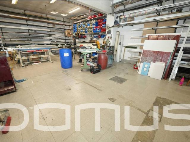 Local comercial en Alquiler en Vinyets Molí Vell