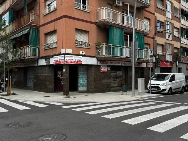 Local comercial en Alquiler en Vinyets Molí Vell