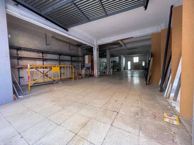 Local comercial en Alquiler en Vinyets Molí Vell