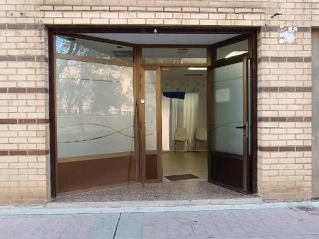 Local comercial en alquiler en Zaragoza, Zalfonada