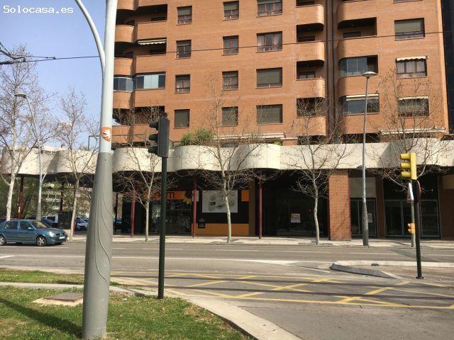 Local comercial en Alquiler en Zaragoza, Zaragoza