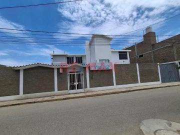 Local comercial en alquiler ideal para un Centro Medico en Monsefú C. MELENDRES