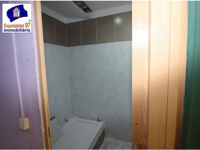 Local comercial en alquiler o venta muy céntrico