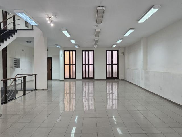Local comercial en alquiler. SAN CRISTóBAL DE LA LAGUNA