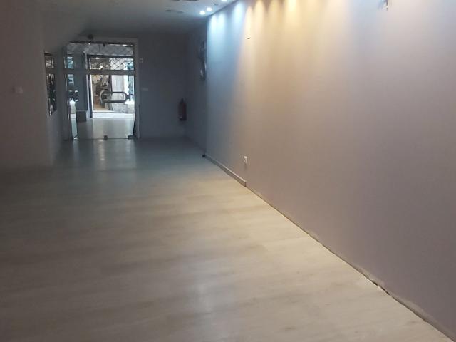 Local comercial en alquiler. SANTIAGO DE COMPOSTELA