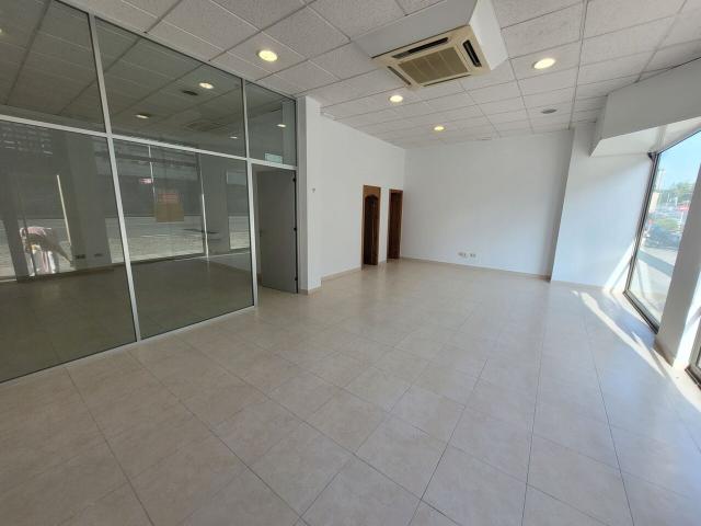 Local Comercial en alquiler, Santiago de Compostela, La Coruña