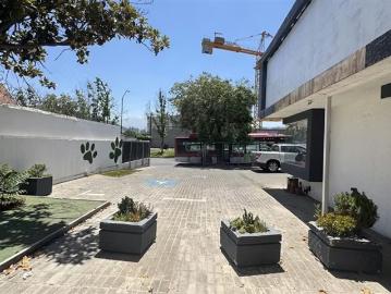 Local Comercial en arriendo en Vitacura | Espacios por CLF 170.00 en Región Metropolitana