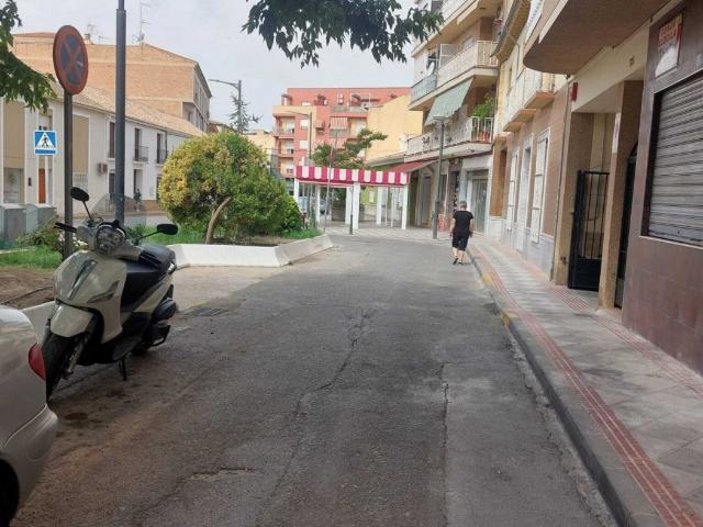 LOCAL COMERCIAL EN ATARFE!