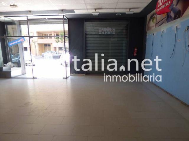 Local Comercial en Avenida Almaig con grandes posibilidades