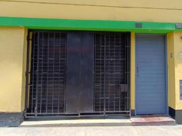 Local comercial en Avenida Canada, San Luis