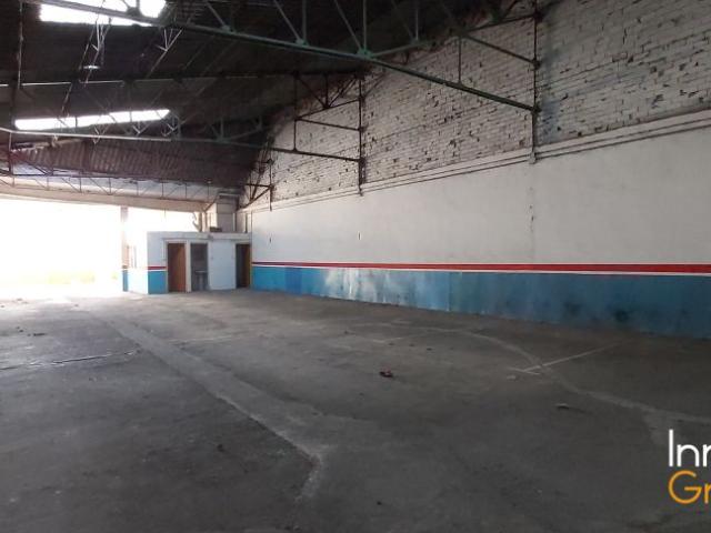 LOCAL COMERCIAL EN AVENIDA PRINCIPAL