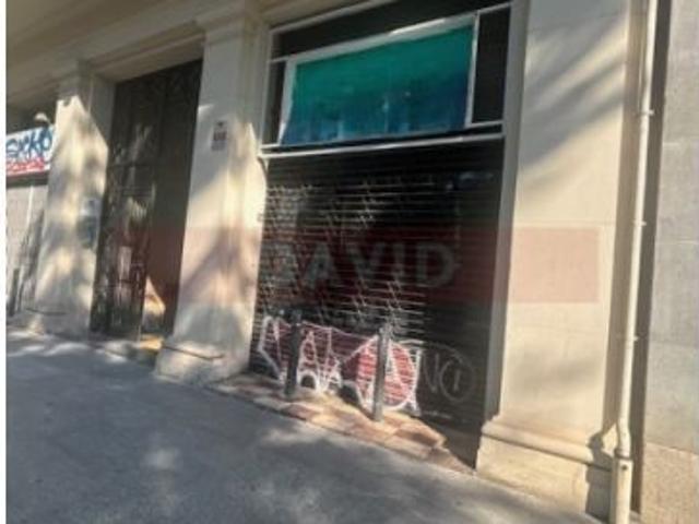 Local comercial en Avenida Roma, Eixample
