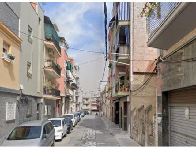 LOCAL COMERCIAL EN BADALONA
