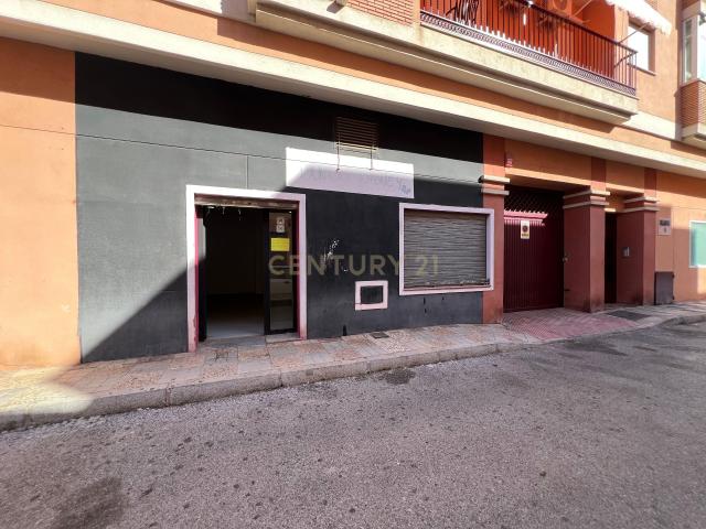 Local Comercial en barrio de las Angustias