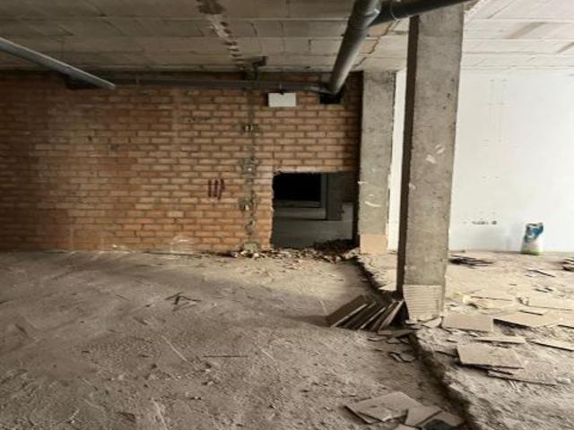 LOCAL COMERCIAL EN BRUTO DE 293.70M2