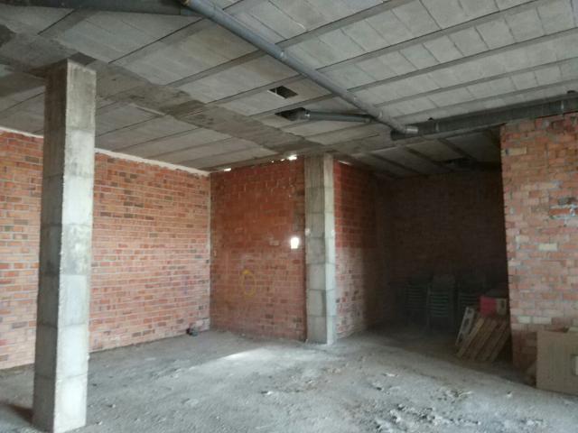 LOCAL COMERCIAL EN BRUTO EN EL ARCANGEL
