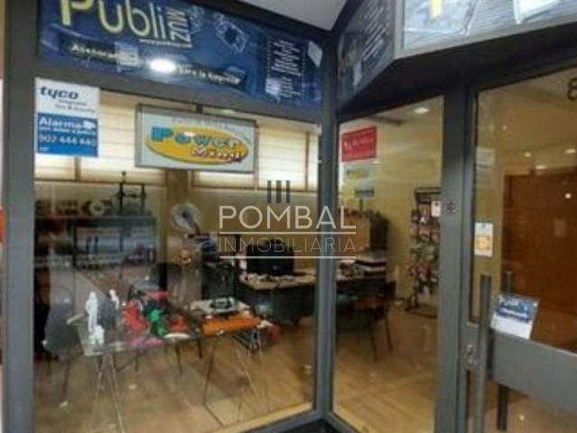 LOCAL COMERCIAL EN GALERIA DEL CENTRO