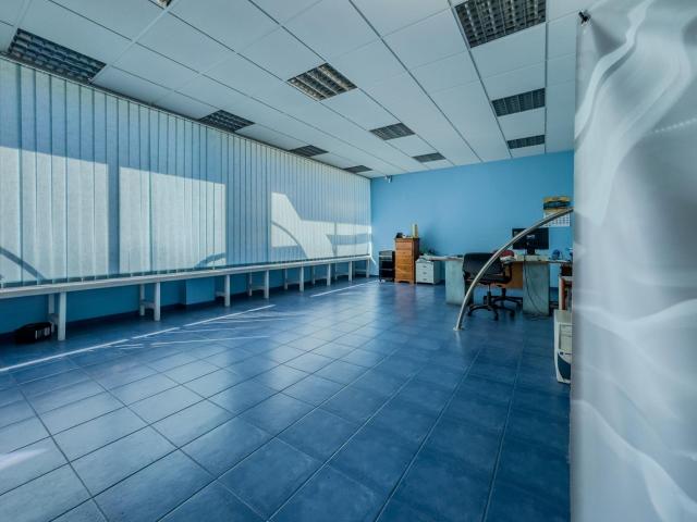LOCAL COMERCIAL EN GUARNIZO