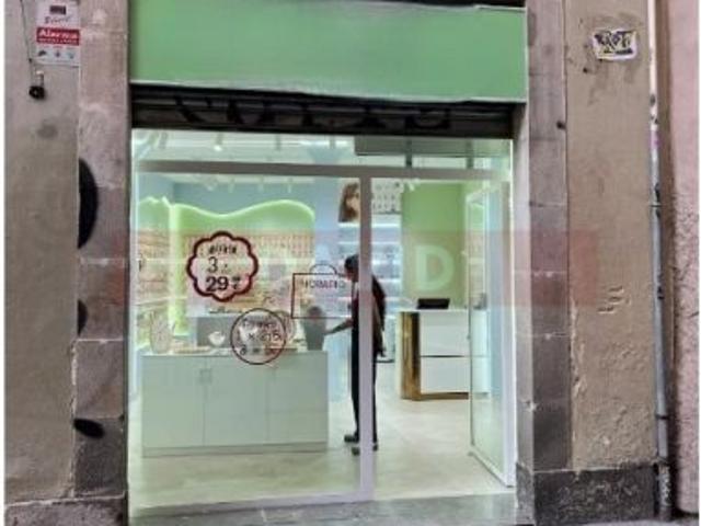 Local comercial en el corazón del Barrio Gótico de Barcelona