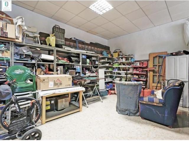 LOCAL COMERCIAL EN EL CENTRO DE ARMILLA