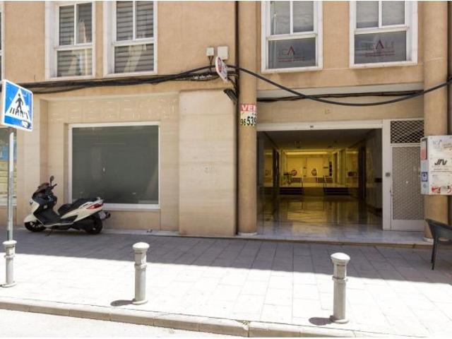 Local Comercial en Elda Calle Ortega y Gasset