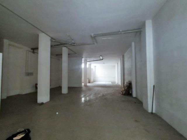 LOCAL COMERCIAL EN ESTADO DIAFANO